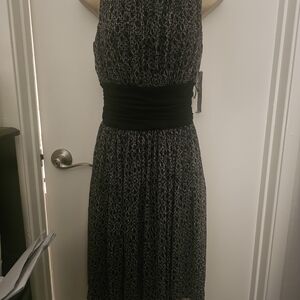 London Times Sleeveless Black and Gray Patterned Midi Dress